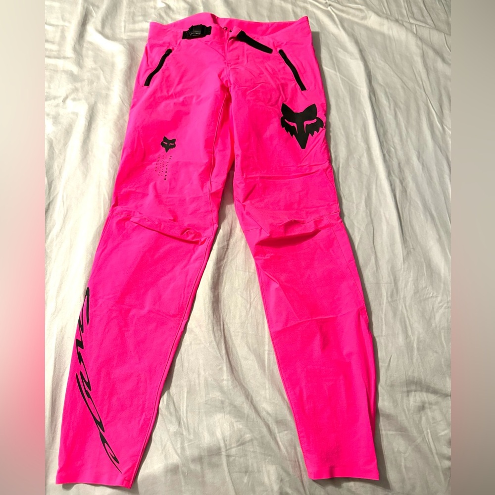 Never been worn Women’s Fox riding pants